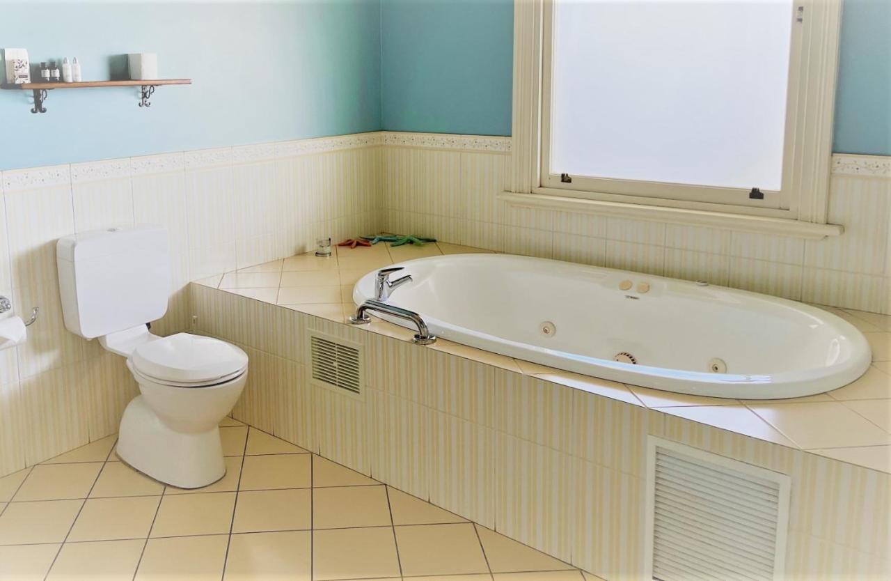 The York Palace Accommodation Bagian luar foto