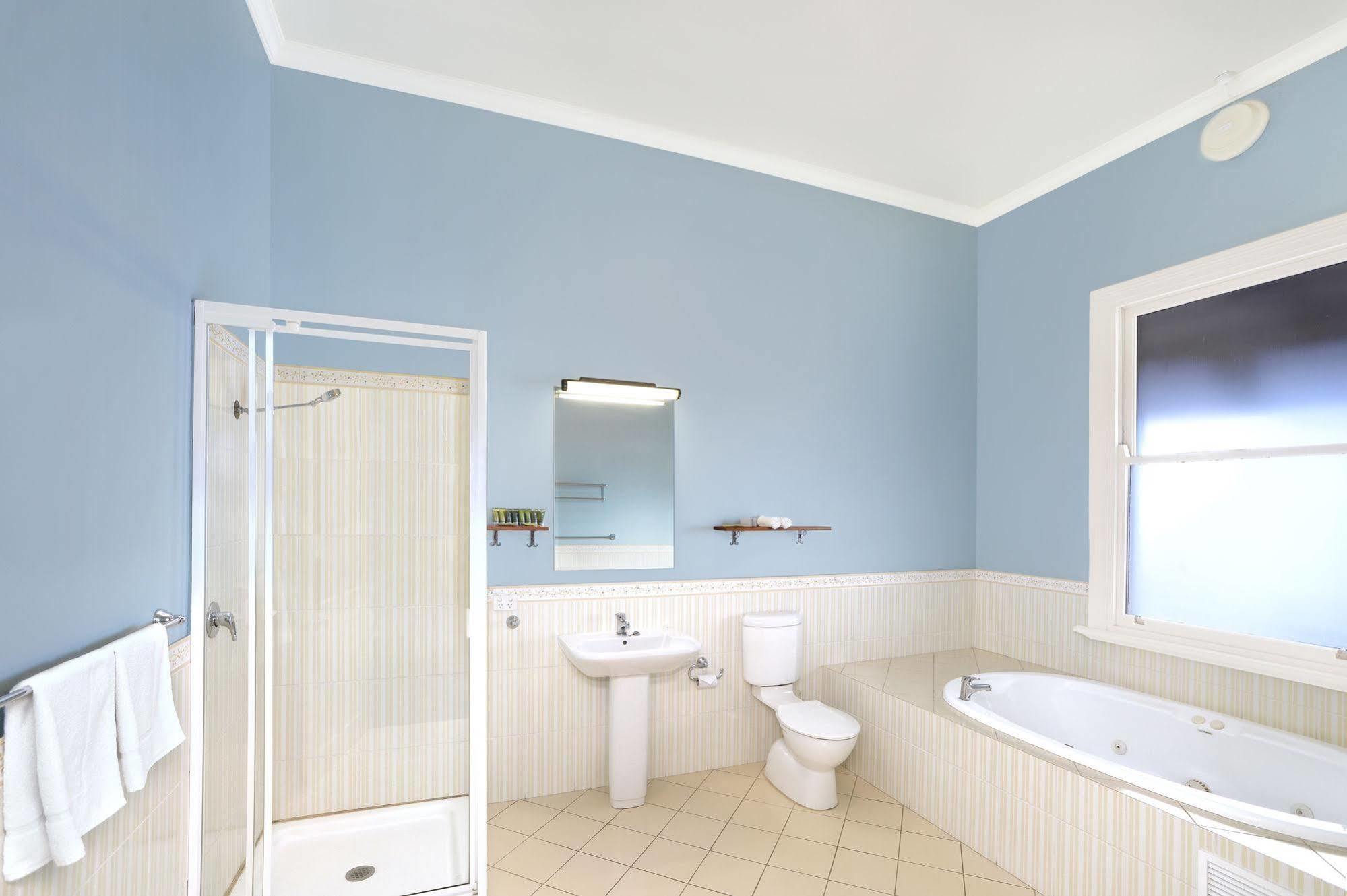 The York Palace Accommodation Bagian luar foto